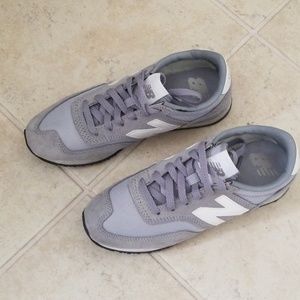 New Balance Women's CW620 Grey Sneaket